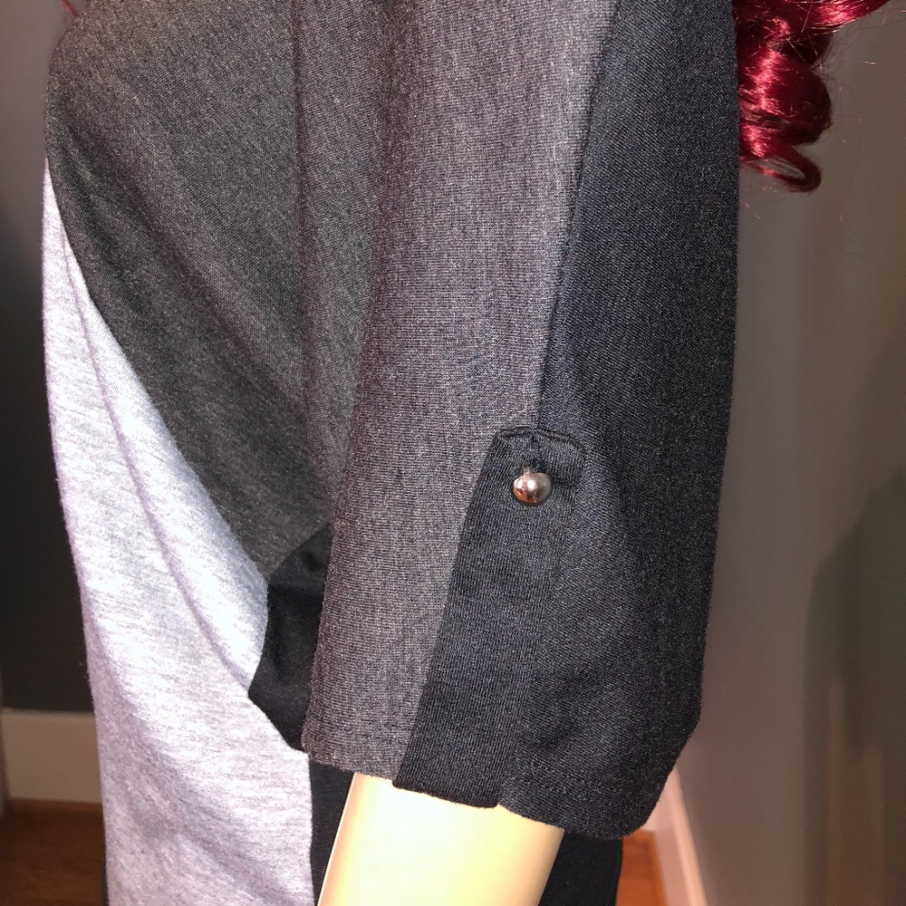 Notations Colorblock Off Shoulder Batwing Top - Picture 4 of 5